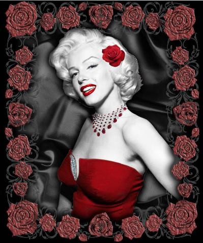Marilyn Monroe Accessories